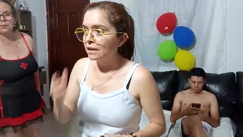 chiquitahot69 online show from December 19, 2025, 12:17 am