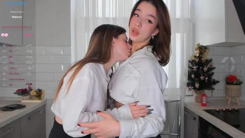 Snapshot of chloealice chatting on January 9, 2025, 6:17 am Megan and Jeniffer online show from January 9, 2025, 6:17 am