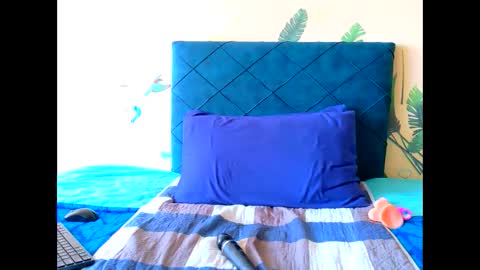 Snapshot of chloechrome chatting on October 11, 2025, 8:35 am Chloe Chrome online show from October 11, 2025, 8:35 am