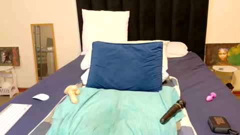 Snapshot of chloechrome chatting on February 5, 2026, 6:23 pm Chloe Chrome online show from February 5, 2026, 6:23 pm