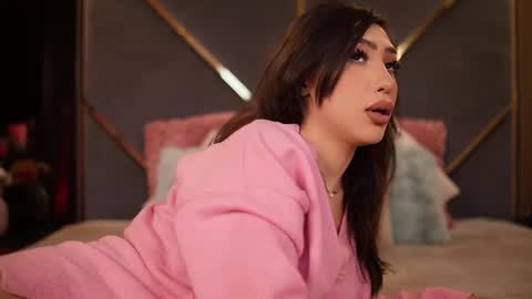 Snapshot of chloemin_ chatting on January 18, 2026, 7:06 pm chloemin_ online show from January 18, 2026, 7:06 pm