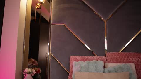 Snapshot of chloemin_ chatting on February 5, 2026, 9:14 am chloemin_ online show from February 5, 2026, 9:14 am