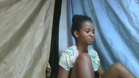 Snapshot of chololatblonde chatting on February 15, 2026, 11:23 pm chololatblonde online show from February 15, 2026, 11:23 pm