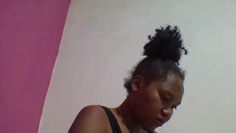 Snapshot of chololatblonde chatting on February 27, 2026, 10:26 am chololatblonde online show from February 27, 2026, 10:26 am