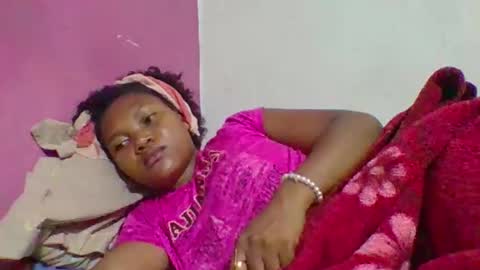 Snapshot of chololatblonde chatting on March 1, 2026, 10:34 pm chololatblonde online show from March 1, 2026, 10:34 pm