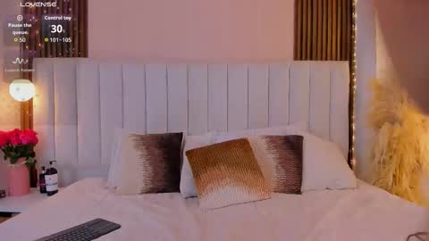 Snapshot of christal_jane chatting on February 9, 2026, 3:49 pm christal_jane online show from February 9, 2026, 3:49 pm