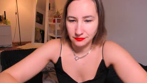 christina rosse online show from November 2, 2025, 10:39 am
