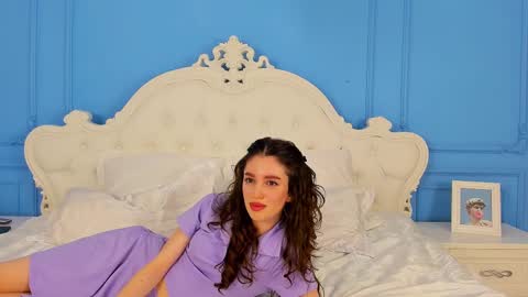 Snapshot of christinaconte chatting on March 9, 2025, 5:17 pm christinaconte online show from March 9, 2025, 5:17 pm