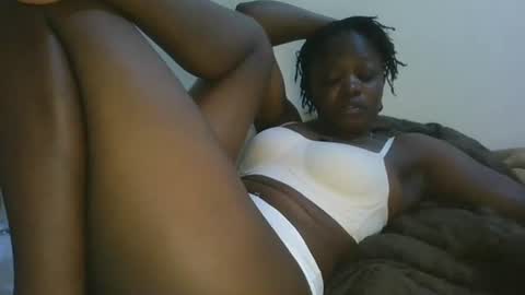 cilia petite online show from February 8, 2026, 8:34 pm