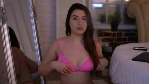 Snapshot of cindycruse chatting on February 15, 2026, 6:10 am Cindy online show from February 15, 2026, 6:10 am