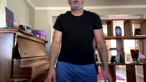 Cjd32 online show from February 1, 2025, 7:34 pm