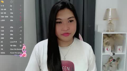 CLAIRE online show from February 22, 2026, 5:08 am