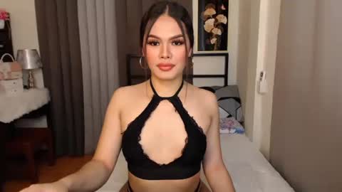 maika online show from February 10, 2026, 4:49 am