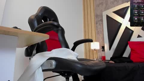 Snapshot of cloeperson chatting on February 6, 2026, 3:48 pm lady cloe person online show from February 6, 2026, 3:48 pm