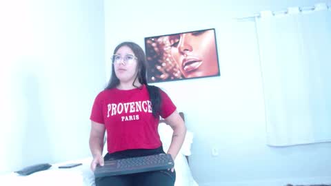 Snapshot of coconutt_oil chatting on February 9, 2026, 9:46 am coconutt_oil online show from February 9, 2026, 9:46 am