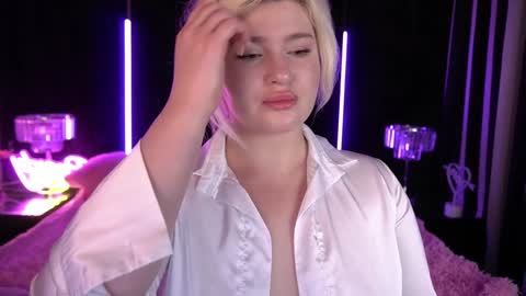 onlyfans amyleyy online show from December 5, 2024, 7:16 am