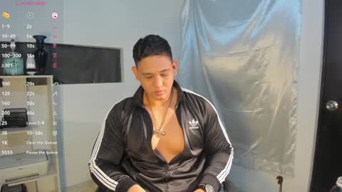 coltonmassif_ online show from December 14, 2024, 8:02 am