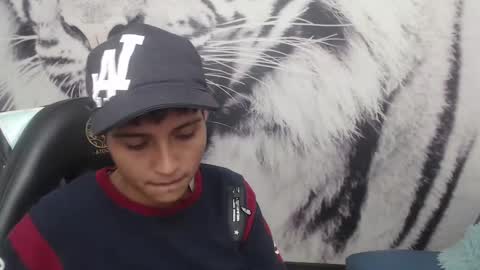 Snapshot of cora_gunn chatting on February 3, 2025, 11:58 pm Cora online show from February 3, 2025, 11:58 pm