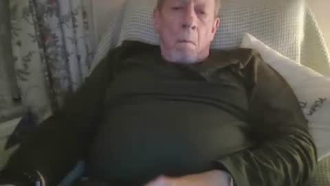 Snapshot of courieral1 chatting on February 9, 2026, 9:08 pm courieral1 online show from February 9, 2026, 9:08 pm