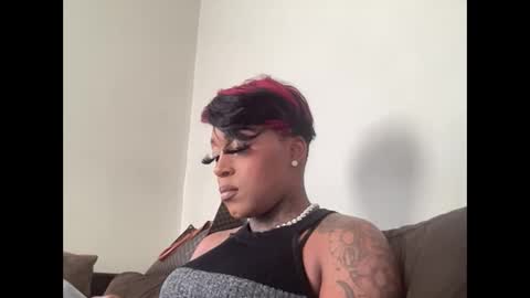 Snapshot of creame_sensation chatting on December 2, 2024, 9:17 pm PHANTOMTARGARYENXXX online show from December 2, 2024, 9:17 pm