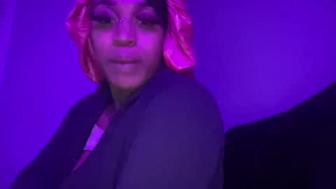 Snapshot of creame_sensation chatting on December 4, 2024, 10:35 am PHANTOMTARGARYENXXX online show from December 4, 2024, 10:35 am