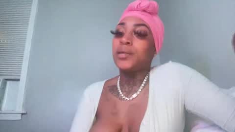 Snapshot of creame_sensation chatting on December 9, 2024, 5:29 am PHANTOMTARGARYENXXX online show from December 9, 2024, 5:29 am