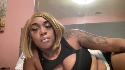 Snapshot of creame_sensation chatting on February 9, 2025, 2:06 am PHANTOMTARGARYENXXX online show from February 9, 2025, 2:06 am