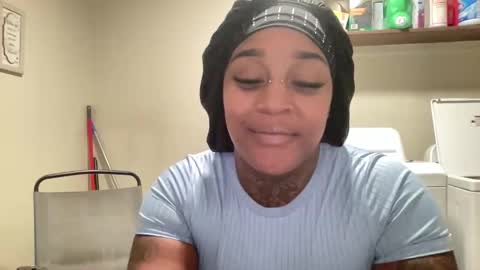 Snapshot of creame_sensation chatting on October 25, 2025, 8:36 pm PHANTOMTARGARYENXXX online show from October 25, 2025, 8:36 pm