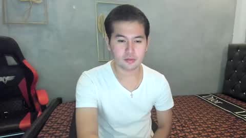 BareCreamyCum online show from December 6, 2024, 1:44 pm