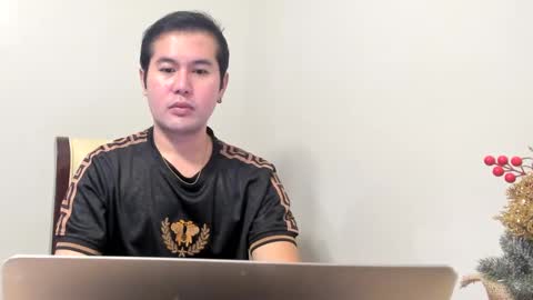 BareCreamyCum online show from January 3, 2025, 8:32 pm