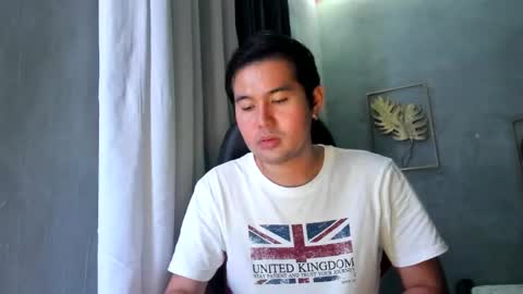 BareCreamyCum online show from January 4, 2025, 4:43 pm