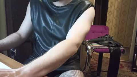 Snapshot of cremjee chatting on September 22, 2025, 8:11 pm cremjee online show from September 22, 2025, 8:11 pm