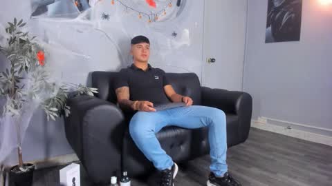 Cristopher online show from October 4, 2025, 11:08 am