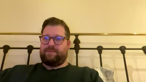 crouchendtiger online show from November 23, 2025, 1:27 am