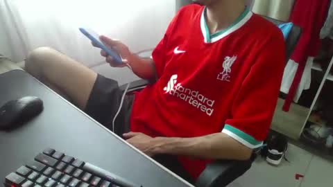 Snapshot of crudosoy chatting on October 16, 2025, 4:30 pm Carlo online show from October 16, 2025, 4:30 pm