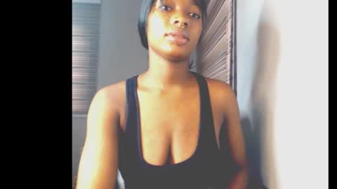 Snapshot of cumebony_petit chatting on February 9, 2026, 6:28 am cumebony_petit online show from February 9, 2026, 6:28 am