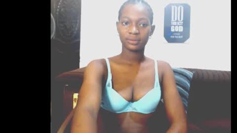 Snapshot of cumebony_petit chatting on February 15, 2026, 10:25 am cumebony_petit online show from February 15, 2026, 10:25 am