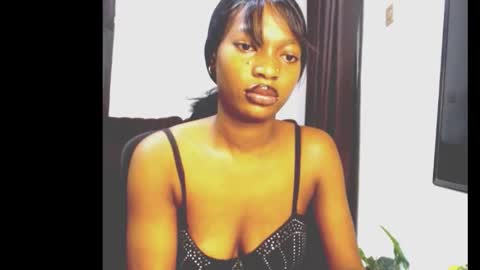 Snapshot of cumebony_petit chatting on February 20, 2026, 7:54 am cumebony_petit online show from February 20, 2026, 7:54 am