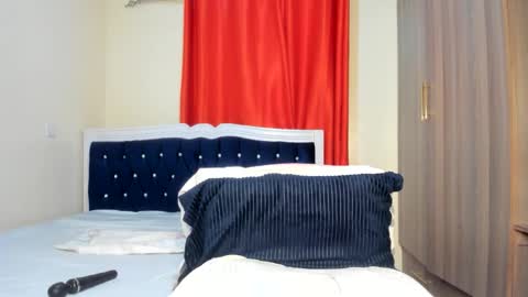 Snapshot of curvy_latoya chatting on November 12, 2025, 10:20 pm Curvy Latoya online show from November 12, 2025, 10:20 pm