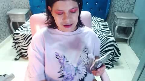 Snapshot of curvyjulieth chatting on September 23, 2025, 5:10 am Julieth online show from September 23, 2025, 5:10 am