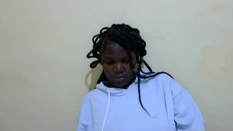 Snapshot of cute_roxie chatting on December 7, 2024, 9:55 pm cute_roxie online show from December 7, 2024, 9:55 pm