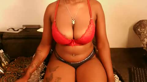 CUTIE online show from February 24, 2026, 11:25 pm