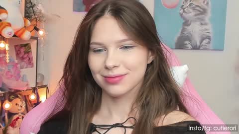 Rori  Instagram cutierori  online show from January 16, 2025, 2:09 am