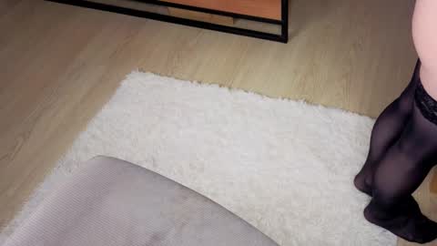 Vikki online show from February 12, 2026, 11:00 pm