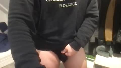 cuttop2373844 online show from October 20, 2025, 5:02 pm