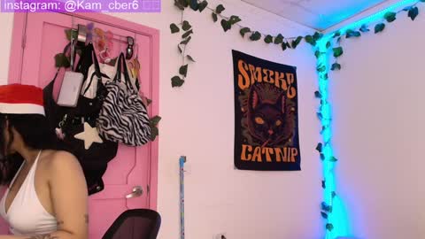 Snapshot of cybercami chatting on December 27, 2024, 5:16 pm Camila online show from December 27, 2024, 5:16 pm