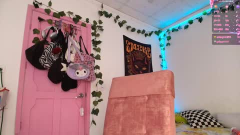 Snapshot of cybercami chatting on January 23, 2025, 7:29 pm Camila online show from January 23, 2025, 7:29 pm