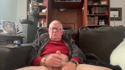 Snapshot of daddycok4 chatting on February 3, 2026, 2:22 pm DaddyCok4 online show from February 3, 2026, 2:22 pm