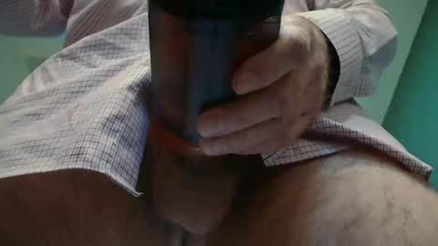 Snapshot of daddyrunner chatting on February 19, 2026, 12:06 am Daddy Runner online show from February 19, 2026, 12:06 am