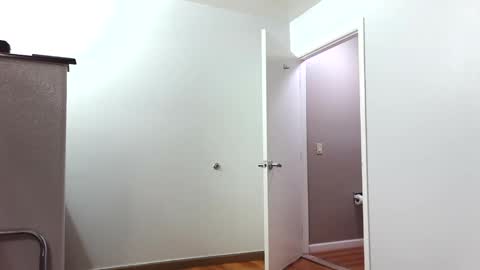 Snapshot of daddyyysj chatting on September 21, 2025, 8:05 am daddyyysj online show from September 21, 2025, 8:05 am